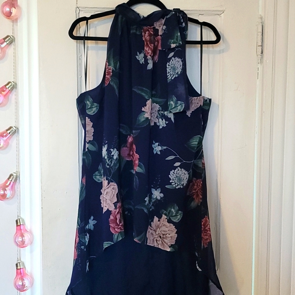 Neck tie floral blouse